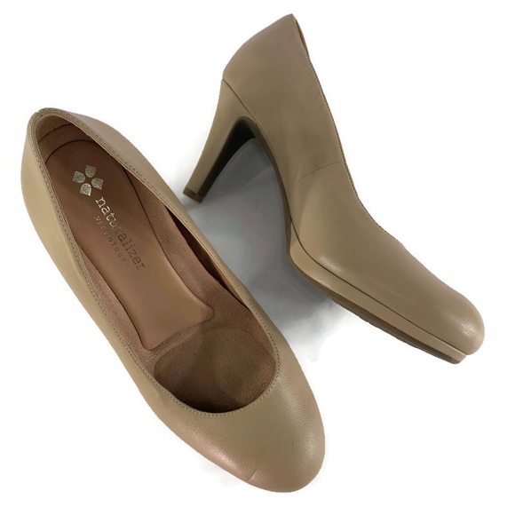 Naturalizer Michelle Pumps - Picture 4 of 9